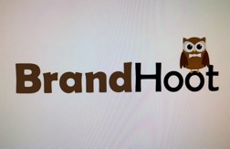 BrandHoot's first logo